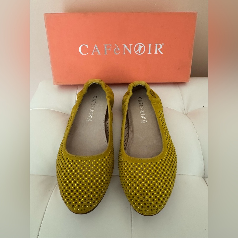 Cafenoir Yellow Leather Women's Shoes. New.
Made in Italy. Leather.